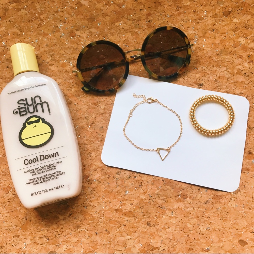 Triangle Gold Anklet & Gold Hair Tie